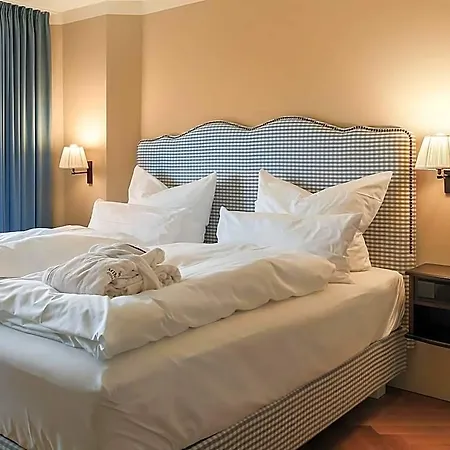 Mimosa House 3*