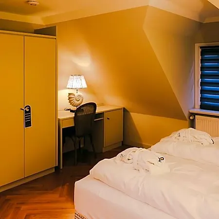 Mimosa House Hotel